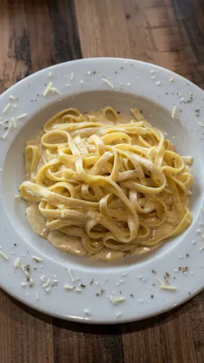 Fettuccine Alfredo