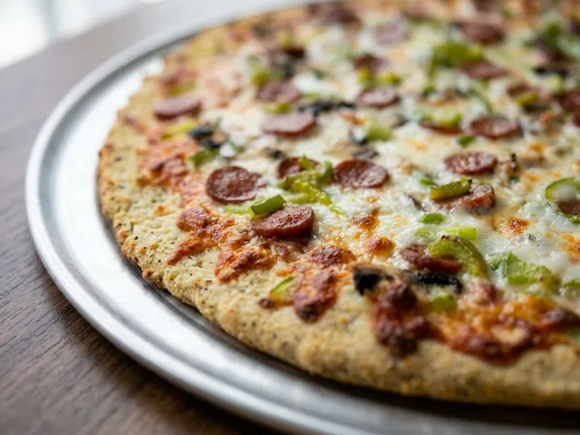 Middle Eastern(Cauliflower crust)