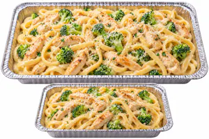 Fettuccini Alfredo w/Chicken & Broccoli catering tray